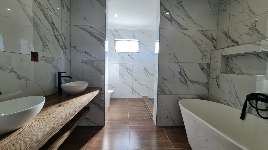 4 Bedroom Property for Sale in Dana Bay Western Cape